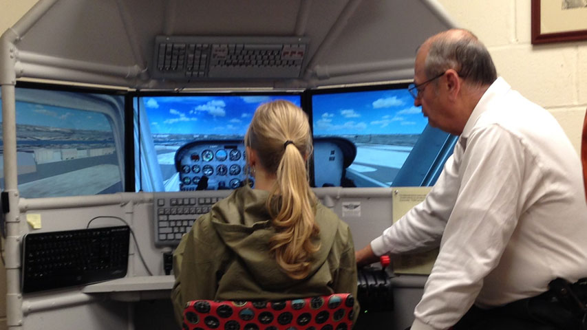The Triple Screen Flight Sim intro to aviation