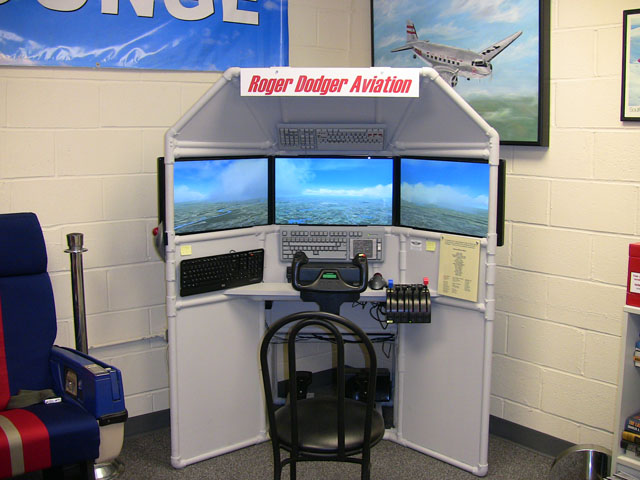 Triple Screen Flight Sim in National Airline History Museum
