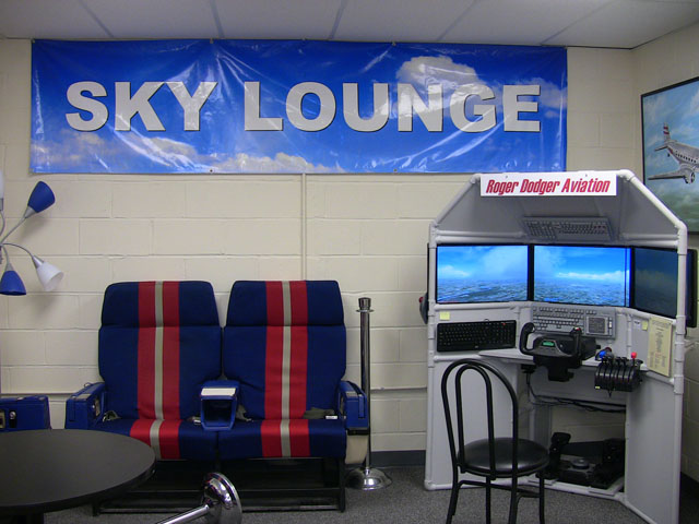Triple Screen Flight Sim looks great in the Sky Lounge